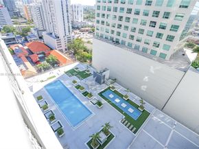 690 SW 1st Ct 2032, Miami FL 33130