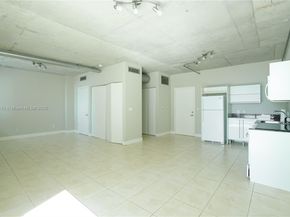 690 SW 1st Ct 2032, Miami FL 33130
