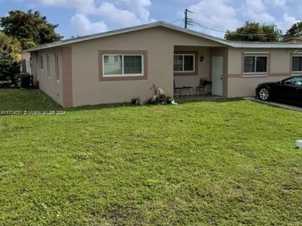 600 SW 28th Way, Fort Lauderdale FL 33312