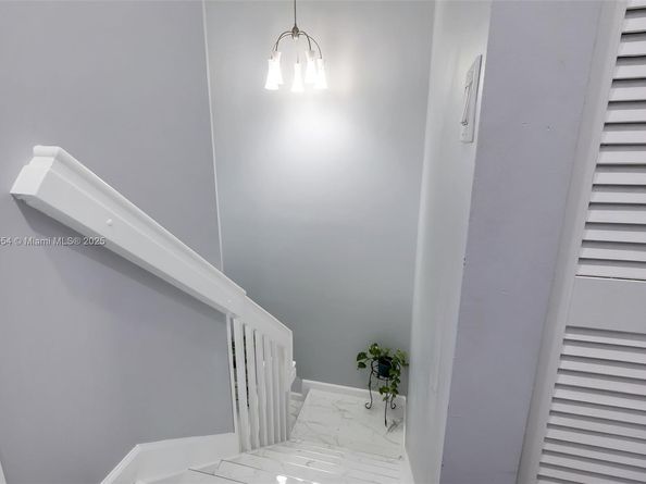 1206 NW 100th Ave, Pembroke Pines FL 33024