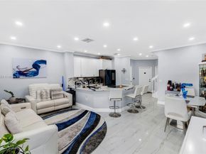 1206 NW 100th Ave, Pembroke Pines FL 33024
