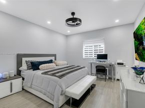 1206 NW 100th Ave, Pembroke Pines FL 33024