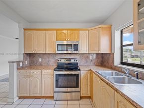 1321 NW 176th Ter, Miami Gardens FL 33169
