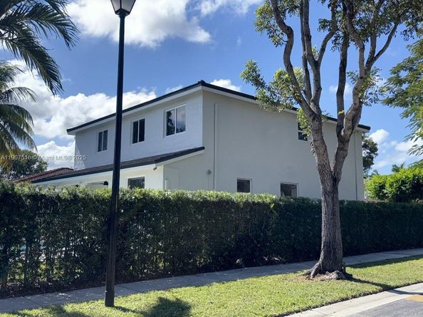 12427 SW 121st Ave, Miami FL 33186