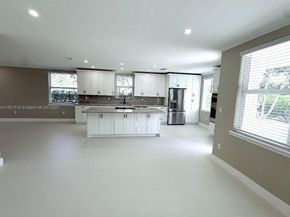 12427 SW 121st Ave, Miami FL 33186