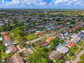 9361 SW 30th Ter, Miami FL 33165