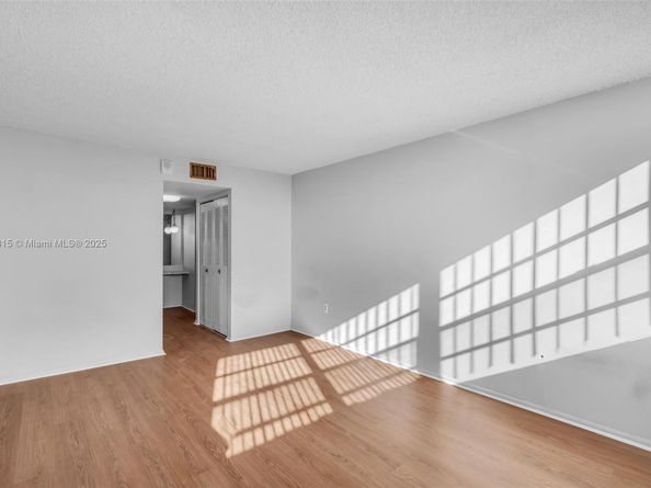13155 Ixora Ct 804, North Miami FL 33181