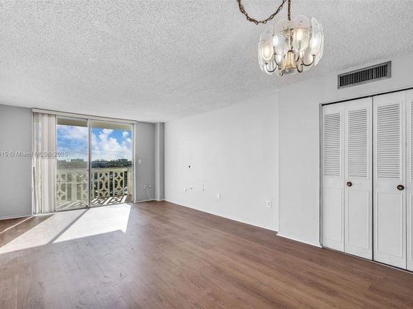 13155 Ixora Ct 804, North Miami FL 33181