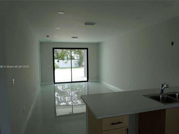 12344 SW 219th St, Miami FL 33170