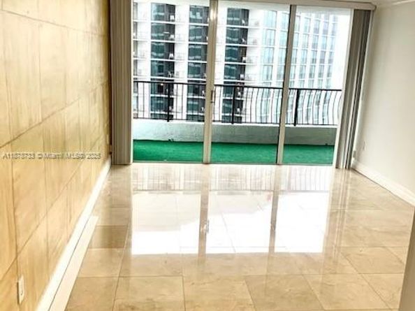 555 NE 15th St 26G, Miami FL 33132