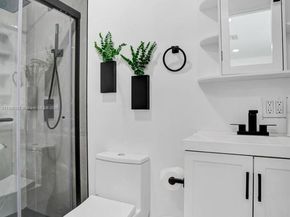 1659 40th St, West Palm Beach FL 33407