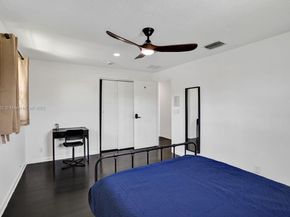 1659 40th St, West Palm Beach FL 33407