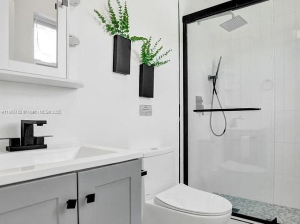 1659 40th St, West Palm Beach FL 33407