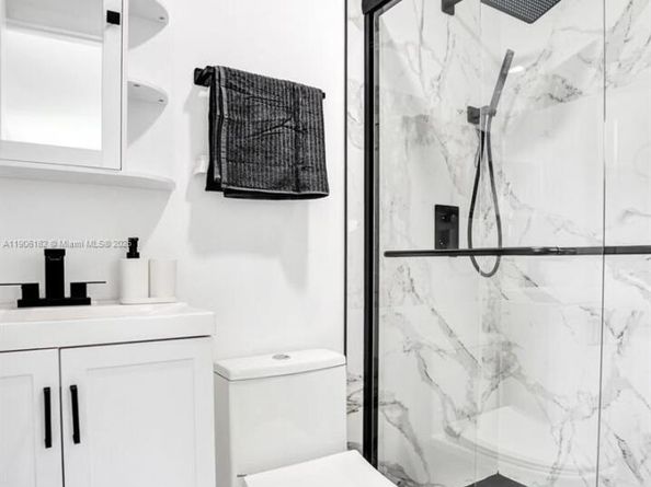 1659 40th St, West Palm Beach FL 33407