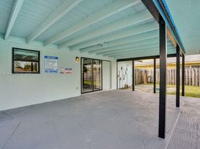 1659 40th St, West Palm Beach FL 33407