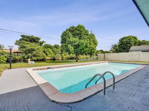 1659 40th St, West Palm Beach FL 33407