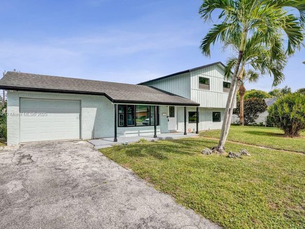 1659 40th St, West Palm Beach FL 33407