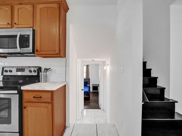 1659 40th St, West Palm Beach FL 33407