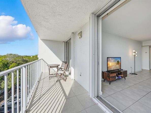 700 NE 63rd St D607, Miami FL 33138