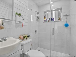 709 NW 14th St, Homestead FL 33030