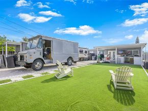 709 NW 14th St, Homestead FL 33030