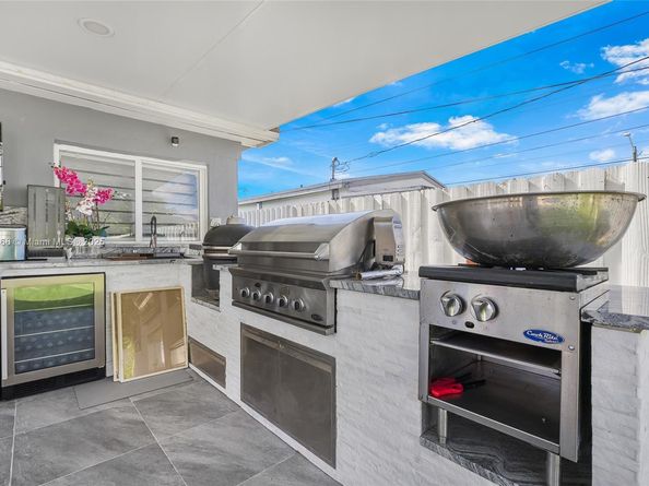 709 NW 14th St, Homestead FL 33030