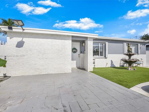 709 NW 14th St, Homestead FL 33030
