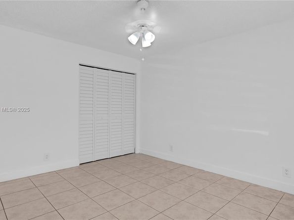 6460 NW 170th Ter 0, Hialeah FL 33015