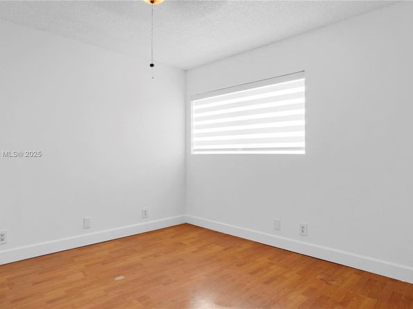6460 NW 170th Ter 0, Hialeah FL 33015