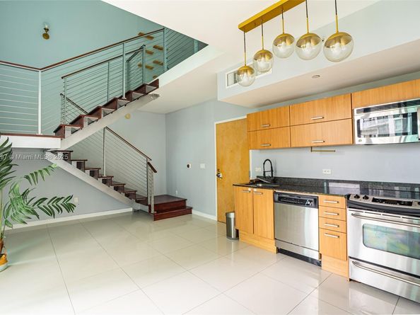 350 S Miami Ave 511, Miami FL 33130