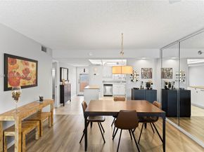 9523 S Hollybrook Lake Dr 21307, Pembroke Pines FL 33025