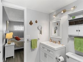 9523 S Hollybrook Lake Dr 21307, Pembroke Pines FL 33025