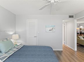 9523 S Hollybrook Lake Dr 21307, Pembroke Pines FL 33025