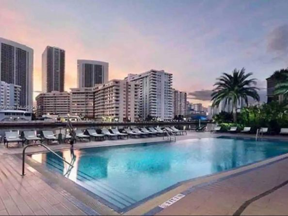 2600 E Hallandale Beach Blvd T3107, Hallandale Beach FL 33009