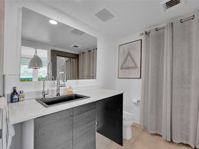 1800 S Ocean Dr 207, Hallandale Beach FL 33009