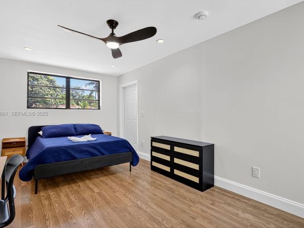 245 NE 175th St, North Miami Beach FL 33162