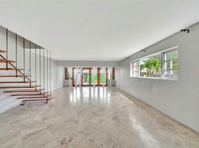 2293 NE 122nd St 2293, North Miami FL 33181