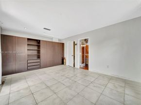 2293 NE 122nd St 2293, North Miami FL 33181