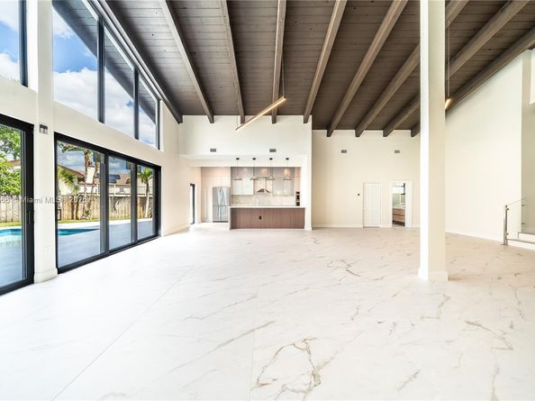 842 W Coco Plum Cir, Plantation FL 33324