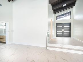 842 W Coco Plum Cir, Plantation FL 33324