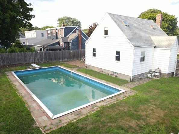 22 Windsor Rd, Beverly MA 01915