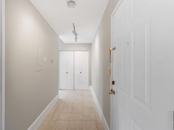 54 Forest St 412, Medford MA 02155