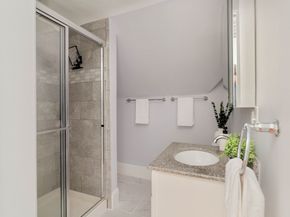 66 Walden St, Cambridge MA 02140