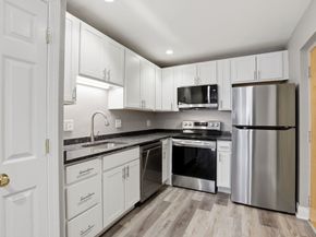 326 Broadway 6, Somerville MA 02145