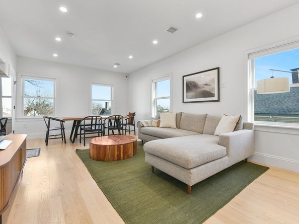 17 Akron St 2, Boston MA 02119
