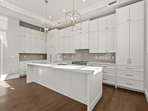 20 Mechanic Square 2, Marblehead MA 01945