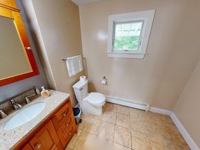 25 Edith Dr, Tewksbury MA 01876
