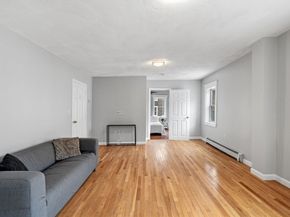 33 Essex St 1, Salem MA 01970