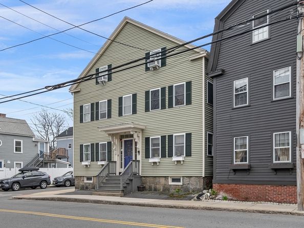 33 Essex St 1, Salem MA 01970