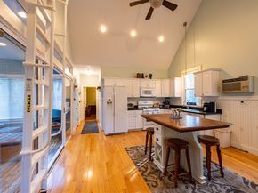 14 Whispering Pines Rd 14, Westford MA 01886